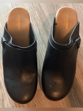 Old Navy Black Slip-On Clogs with Buckle Accent